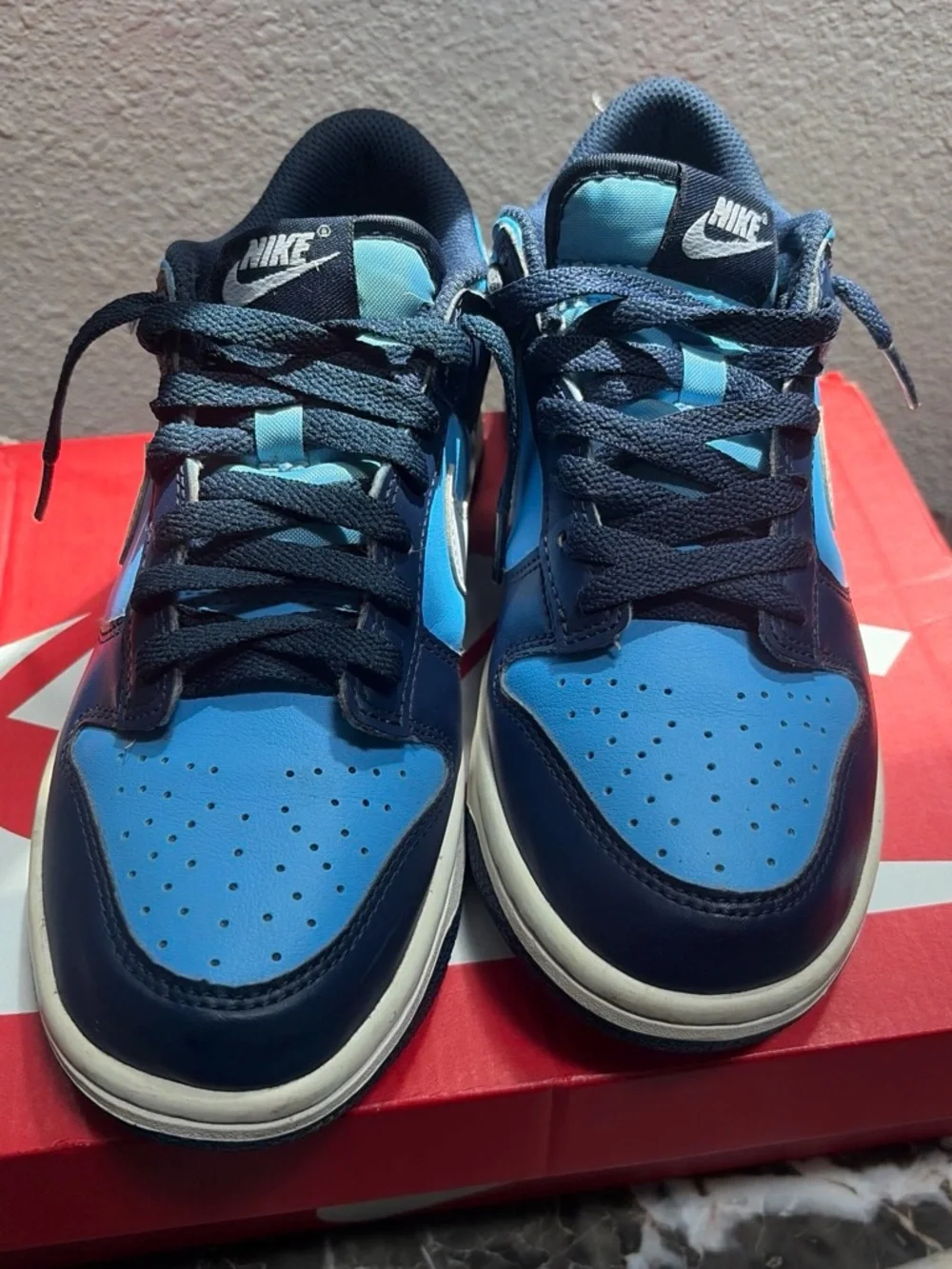 Nike low top